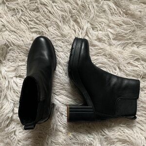 Sorel heeled Chelsea boot